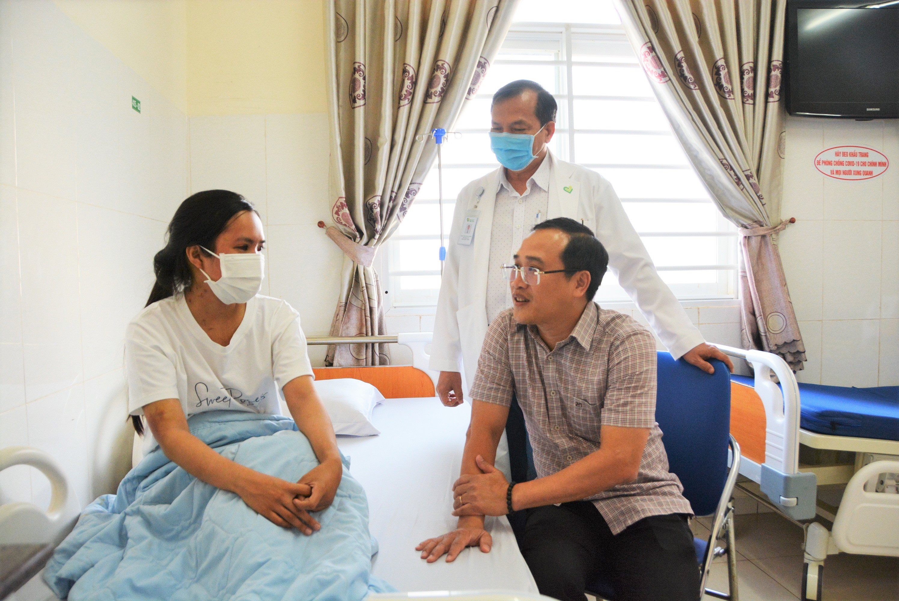 Cô gái bị cây đổ đè ở TP.Buôn Ma Thuột đã được chuyển về lại Bệnh viện Đa khoa Thiện Hạnh tiếp tục điều trị